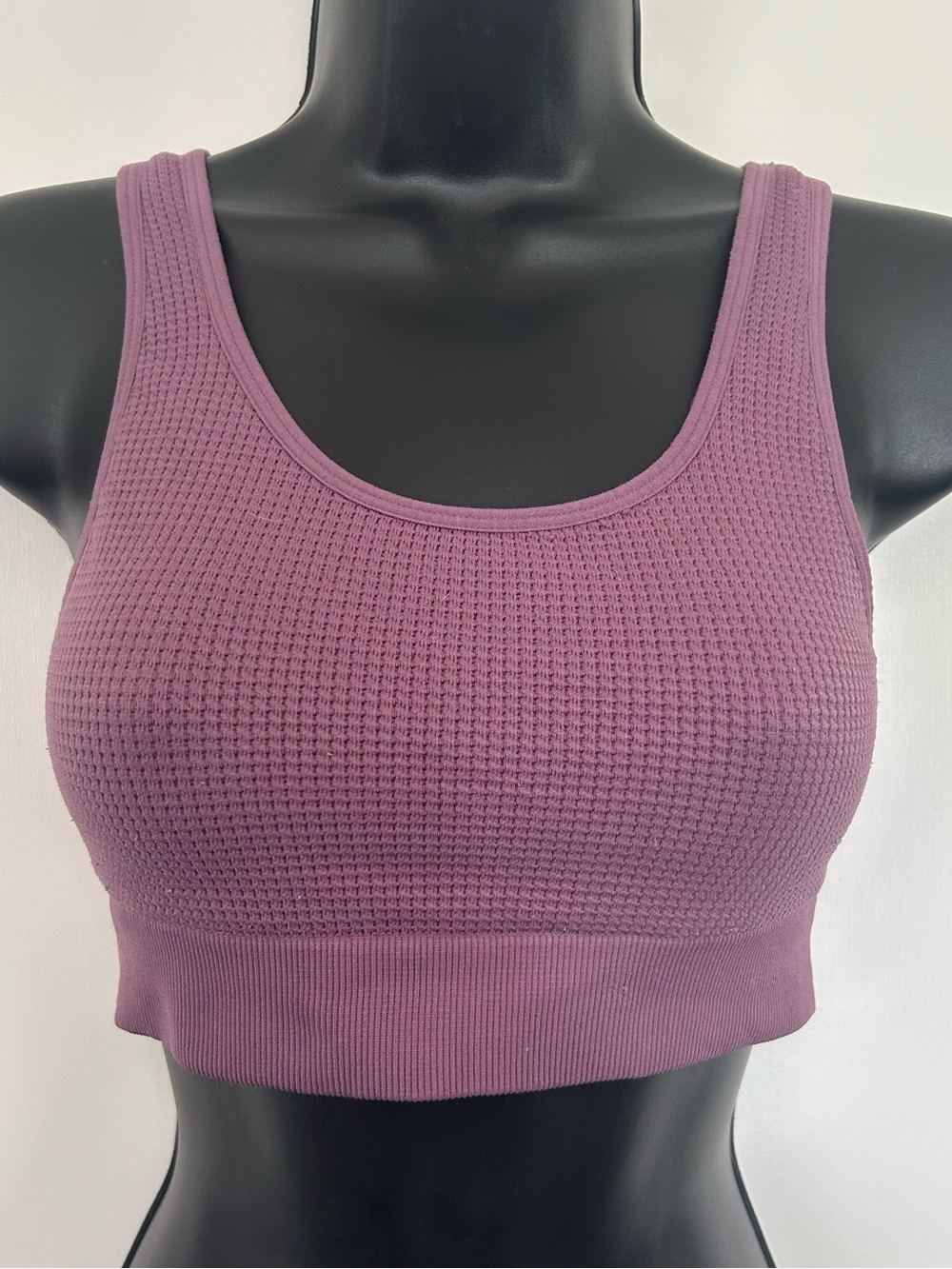 PINK Victoria's Secret Seamless Waffle-Knit Sports Bra in Mauve Pink